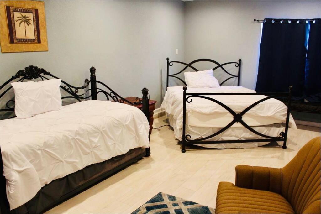 San Antonio Comfort 4 Bedroom 3 Bath Home 5 Mins From Sea World ภายนอก รูปภาพ